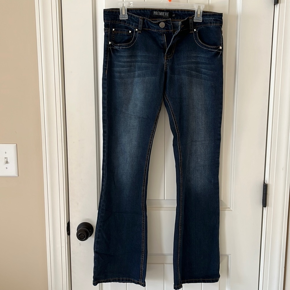 Classic Boot Cut Dark Denim Jeans (Used Good Condition) *missing few bedazzled)